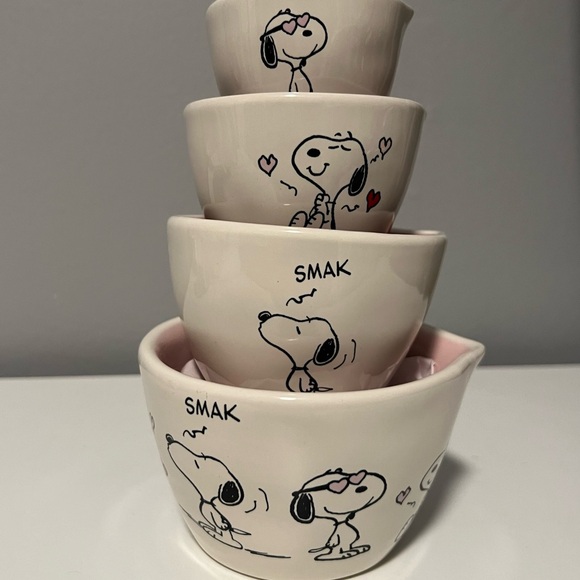 ‼️SOLD‼️Peanuts X Rae Dunn Measuring Cups - Picture 2 of 9